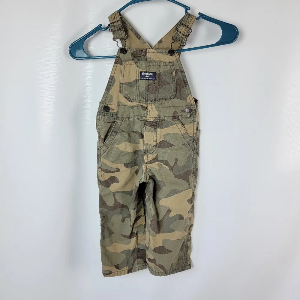 OshKosh Bgosh Camo 100% Cotton Overalls Boys Sz 18m Like New
